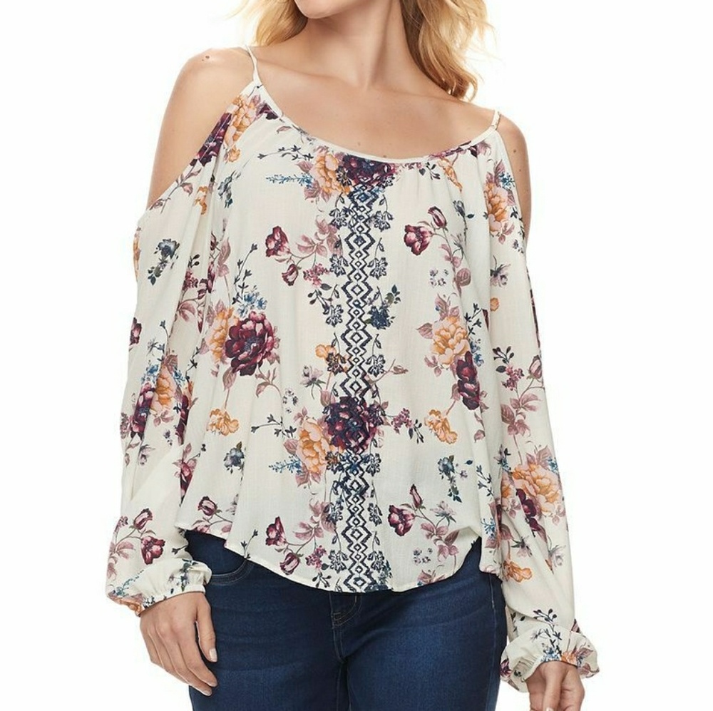 REWIND Cold-shoulder Top